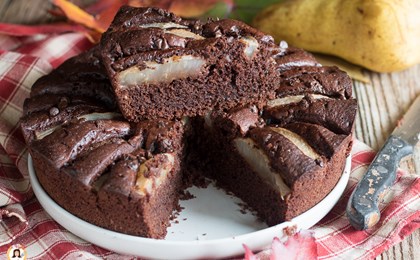 Gâteau moelleux au chocolat et aux poires
