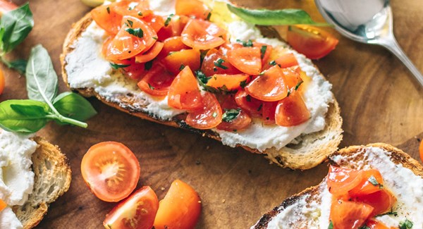 Tartines façon Bruschetta au chèvre frais