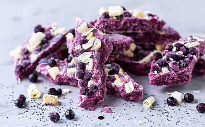 Frozen yogourt bark